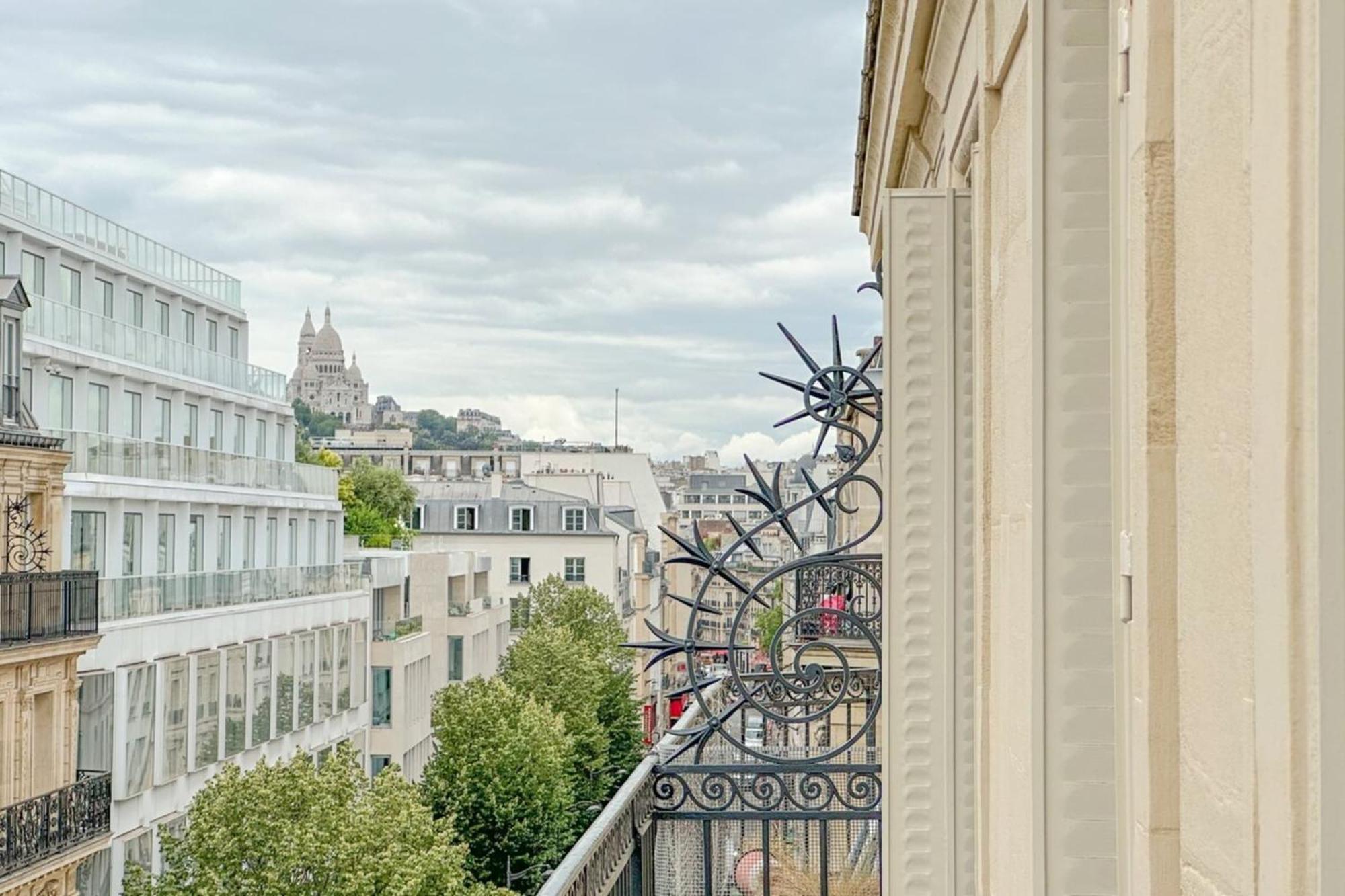 Flexliving - - Septembre * Parijs